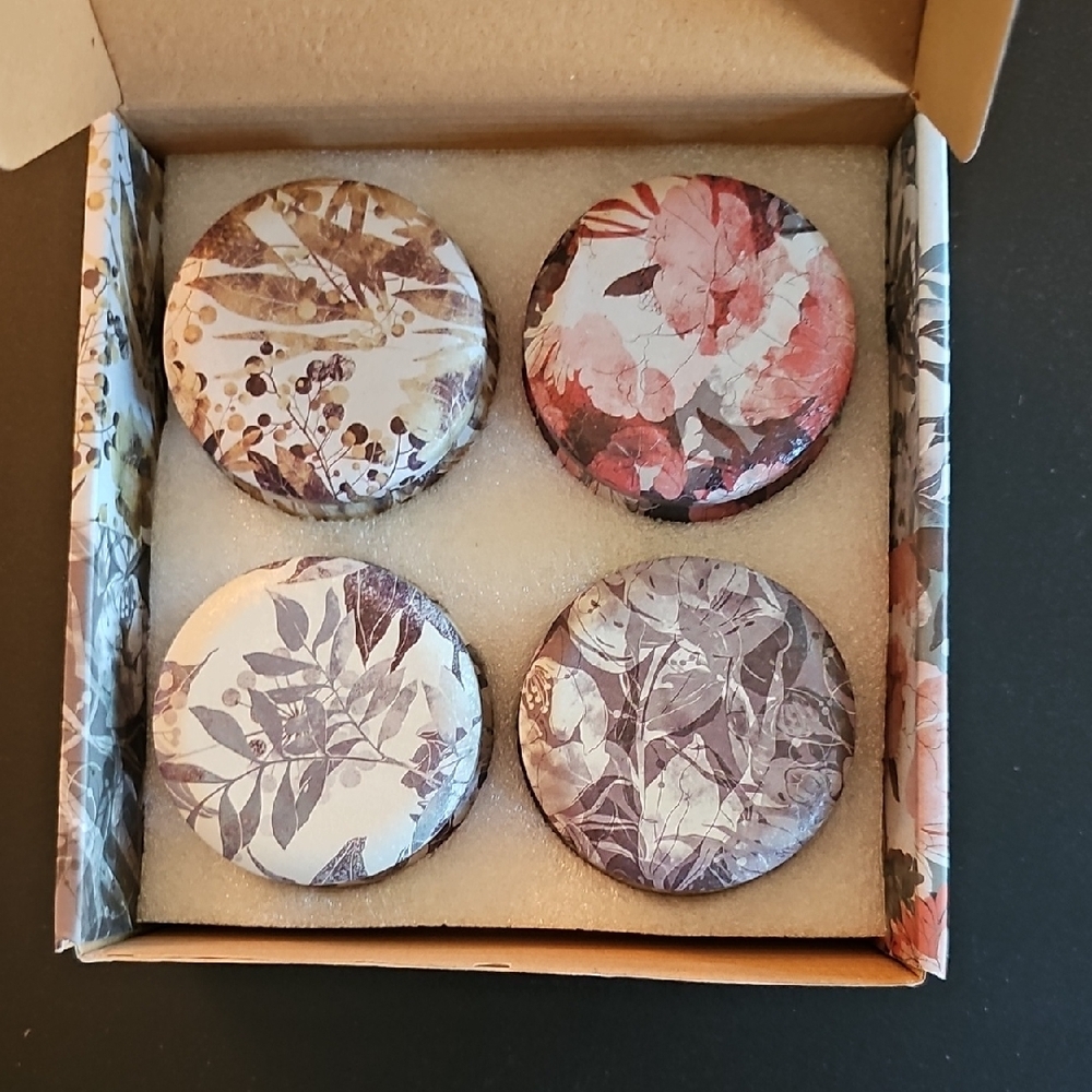 Floral Gift Box with Ribbon - Picture 2 of 5
